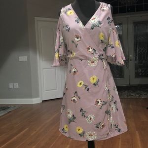 Live for truth size XL spring floral wrap dress